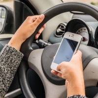 ¿Qué ocurre en nuestro cuerpo cuando estamos al volante atendiendo al móvil?