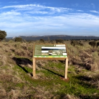 La Diputación de Cáceres acondiciona la red de senderos en Monfragüe