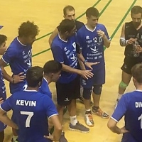El AD Cáceres Voleibol se estrena con una victoria en la pretemporada