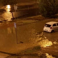 Una tormenta de una hora deja varias calles inundadas en Badajoz