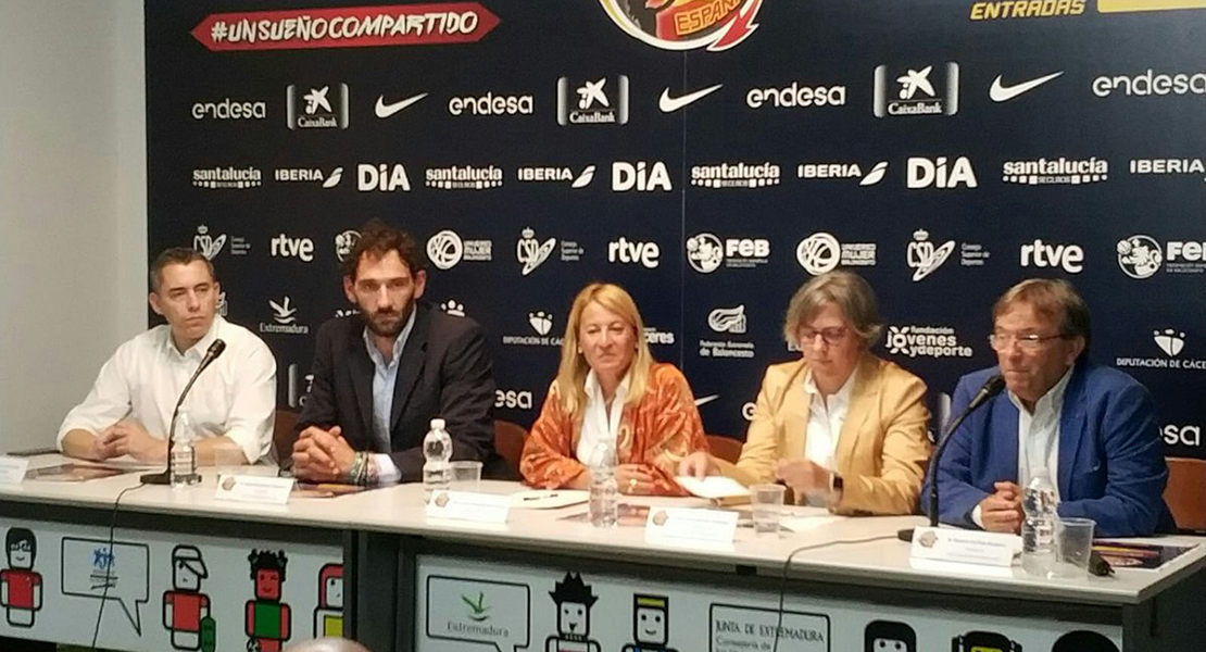 La Selección Española femenina de baloncesto se exhibirá en Cáceres