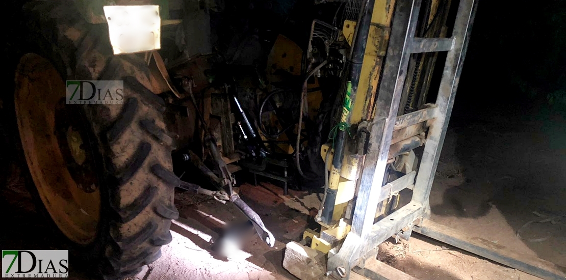 Un hombre muere tras quedar atrapado en un tractor