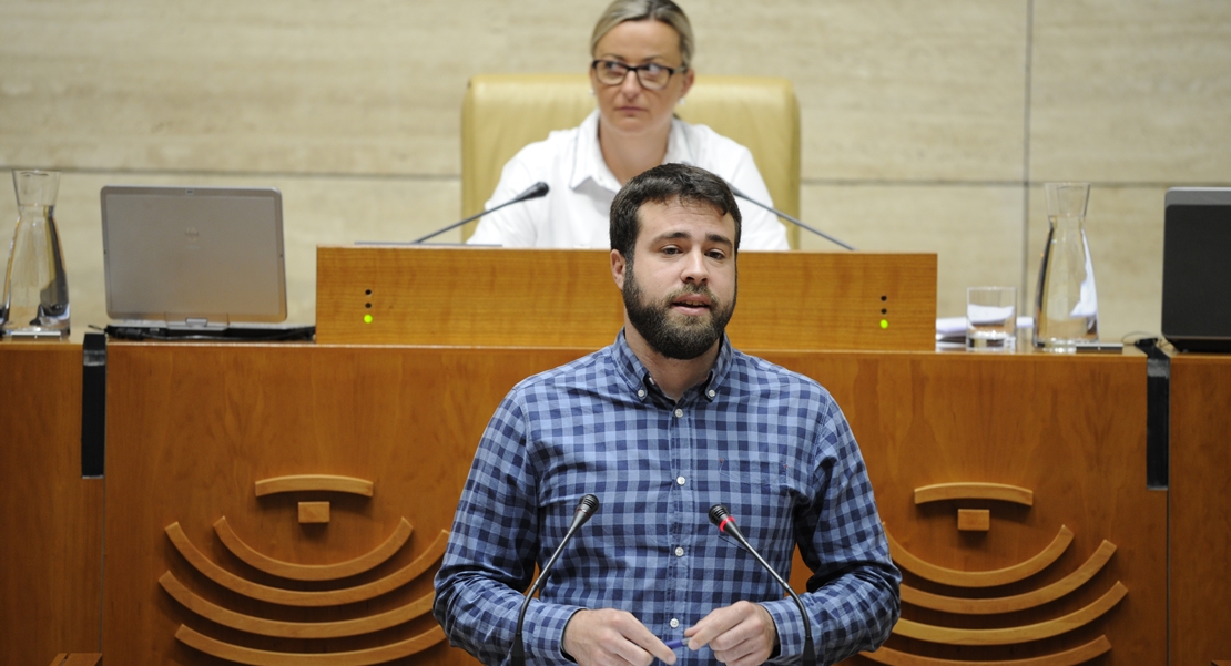 Podemos logra que su Ley de Renta Garantizada siga adelante en la Asamblea