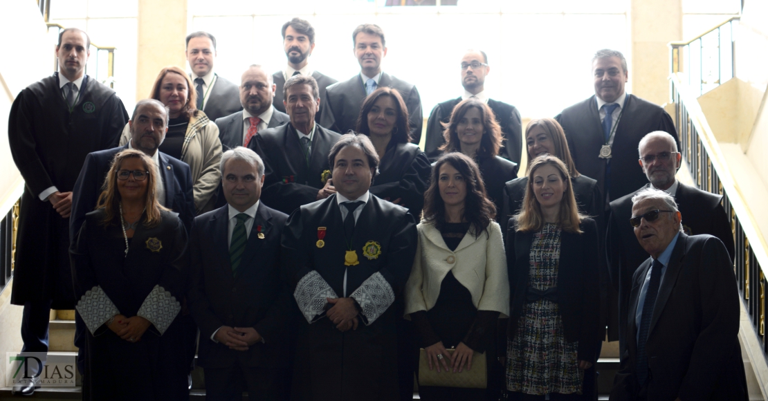 Los Graduados Sociales de Badajoz homenajean a Compañeros y Autoridades