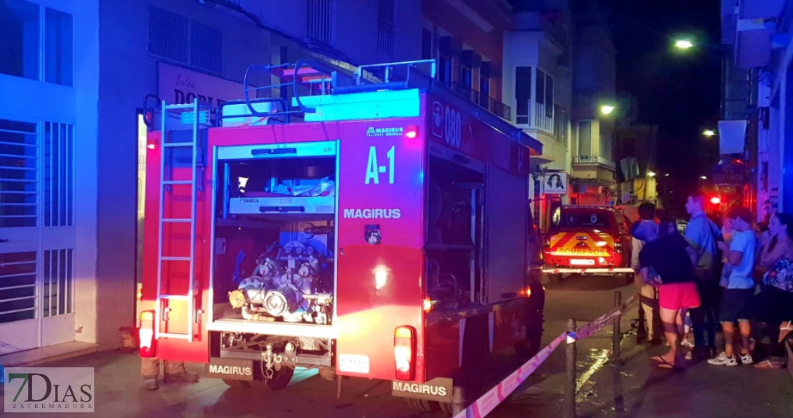 Incendio en una tienda del centro de Badajoz