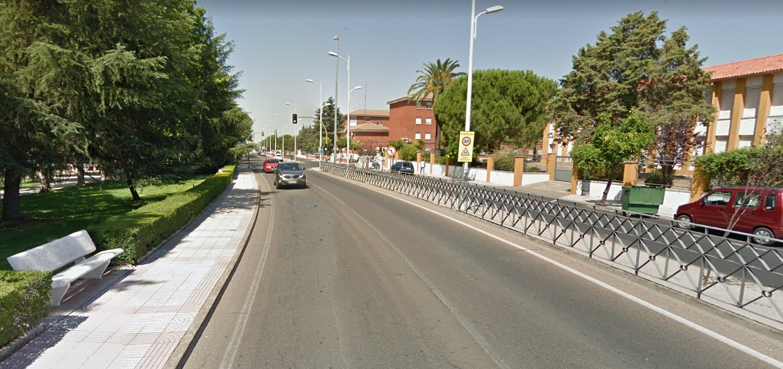 Agredida y amenazada por un hombre con un cuchillo de grandes dimensiones en plena calle