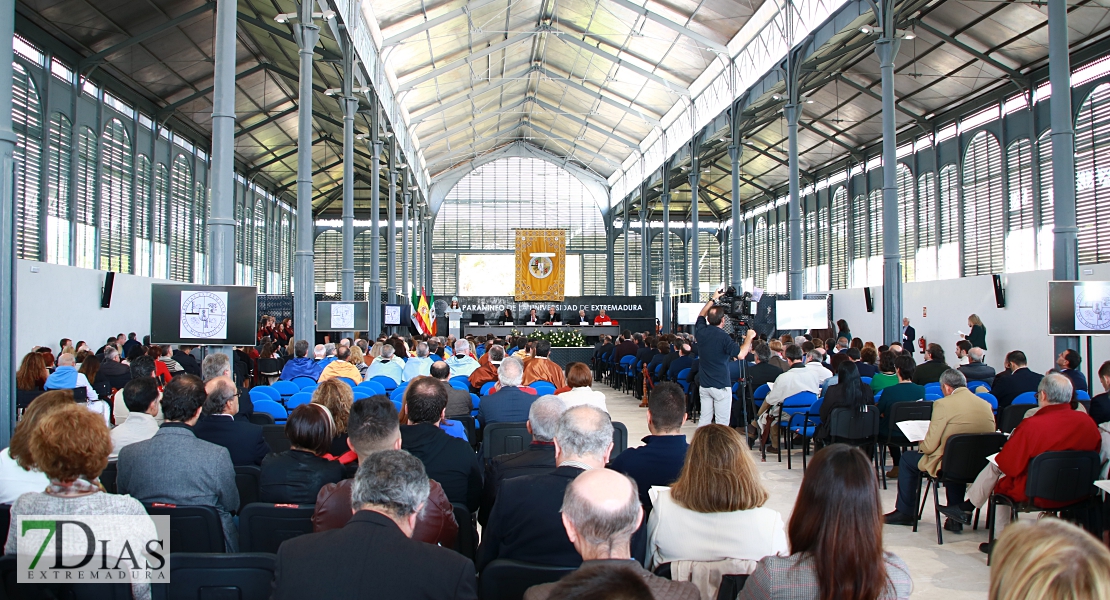 La ceremonia de apertura oficial del curso en la Universidad de Extremadura en imágenes