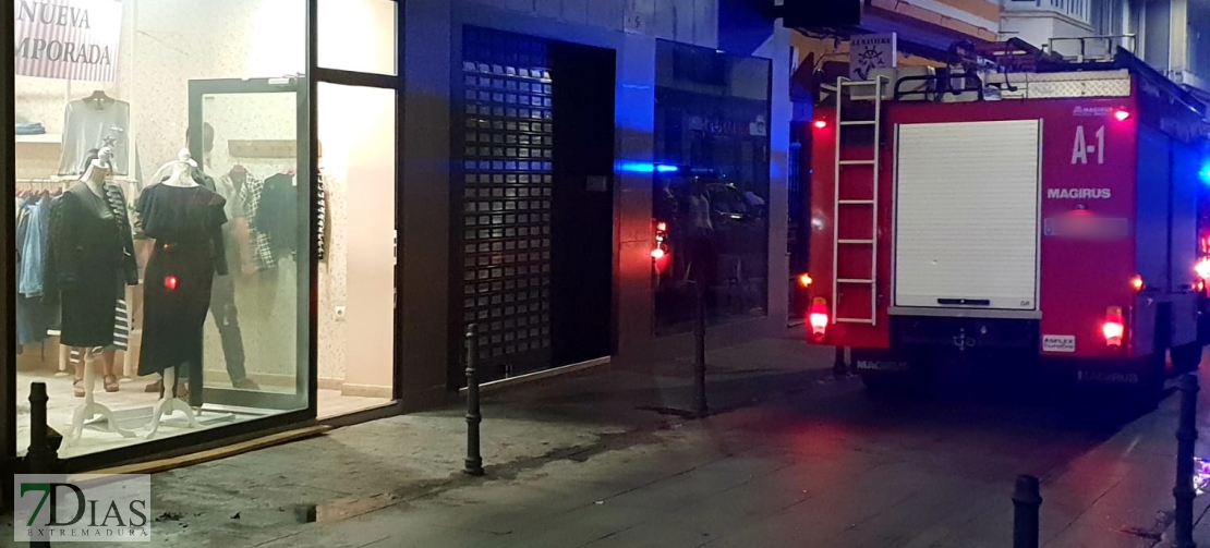 Incendio en una tienda del centro de Badajoz