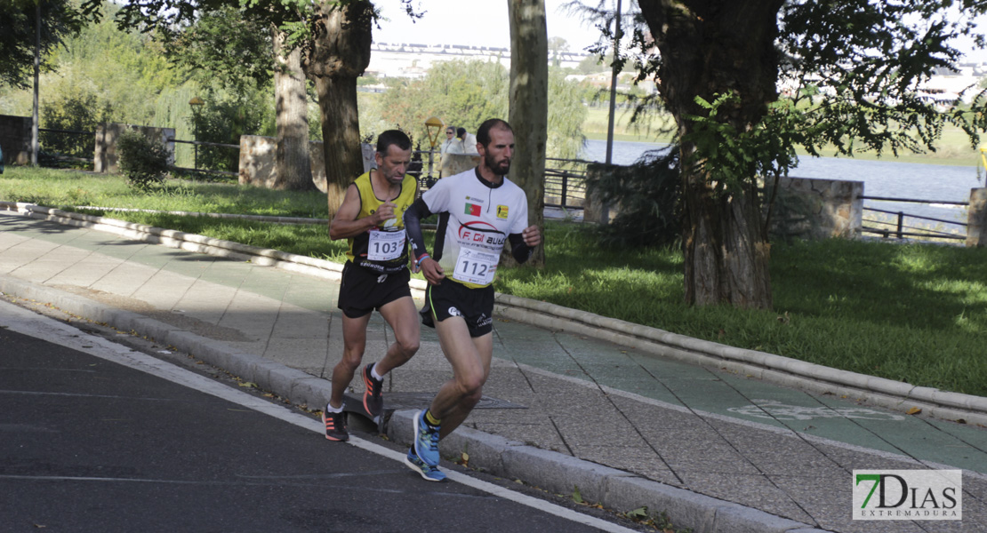 Imágenes de la 30ª Media Maratón Badajoz Elvas