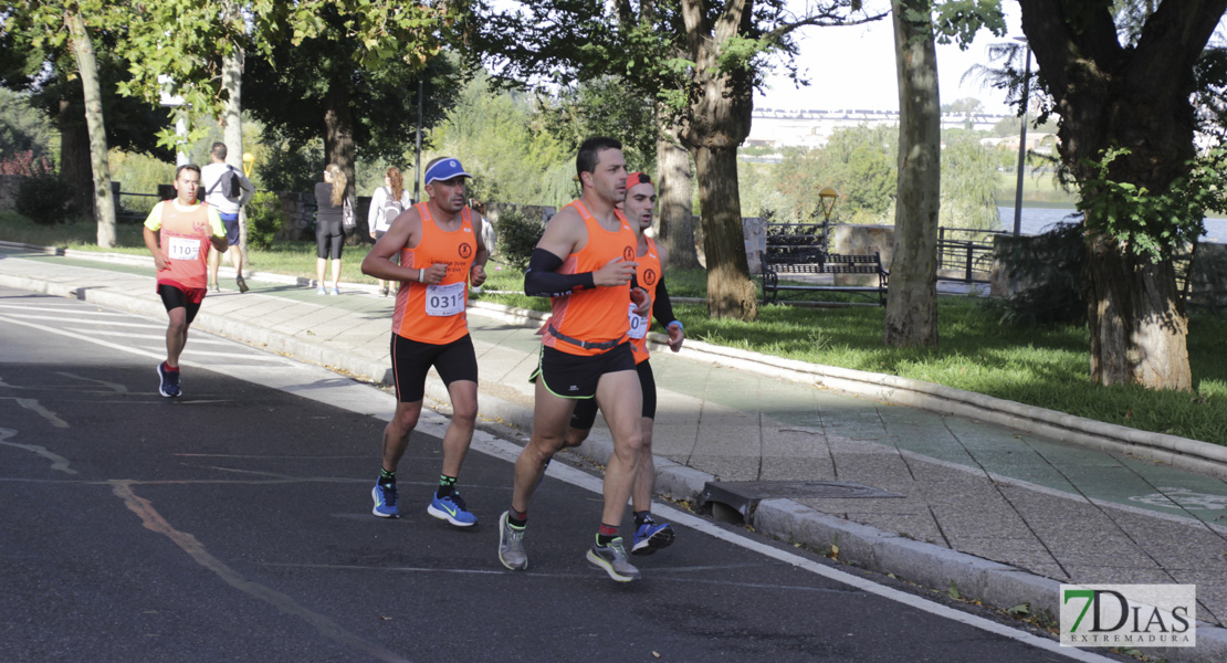 Imágenes de la 30ª Media Maratón Badajoz Elvas