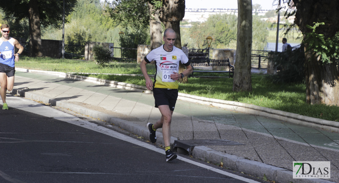 Imágenes de la 30ª Media Maratón Badajoz Elvas