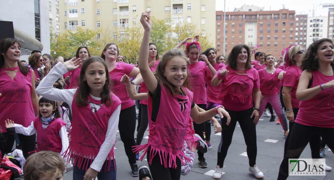 Imágenes del Zumba solidario contra el cáncer