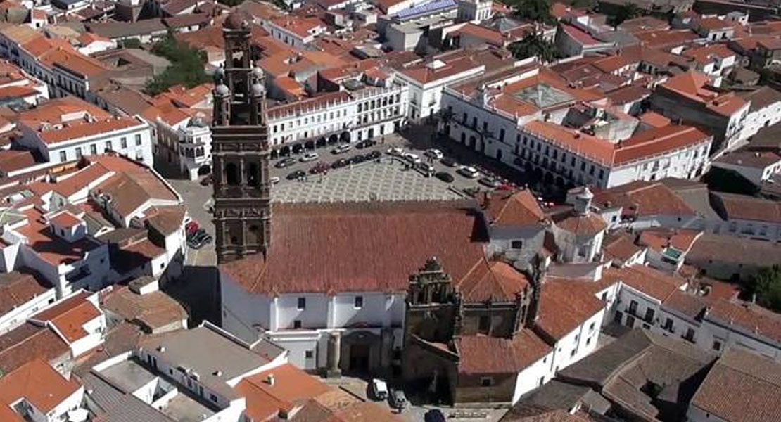 Tecnología digital en Llerena para desarrollar la pequeña empresa dedicada al turismo