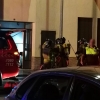 Rescatan a varias personas en el incendio de un bloque en Badajoz