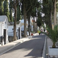 Cambio de horario y construcción de los columbarios en el cementerio