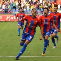 El Extremadura UD por fin regala una victoria a su afición