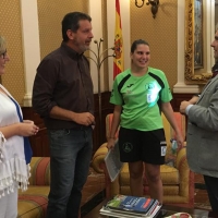 Fragoso recibe a Elena Ayuso: subcampeona del mundo de paracanoe