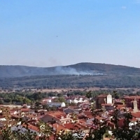 Declarado un incendio cercano a San Martín de Trevejo (Cáceres)
