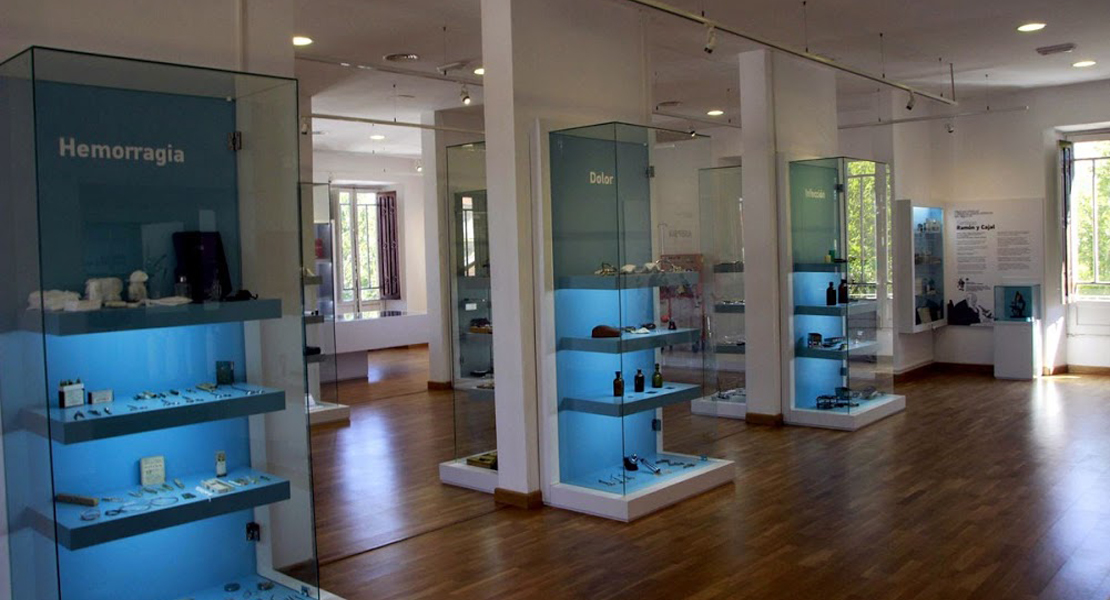 El Museo de la Medicina de Zafra acoge dos piezas de los años 80