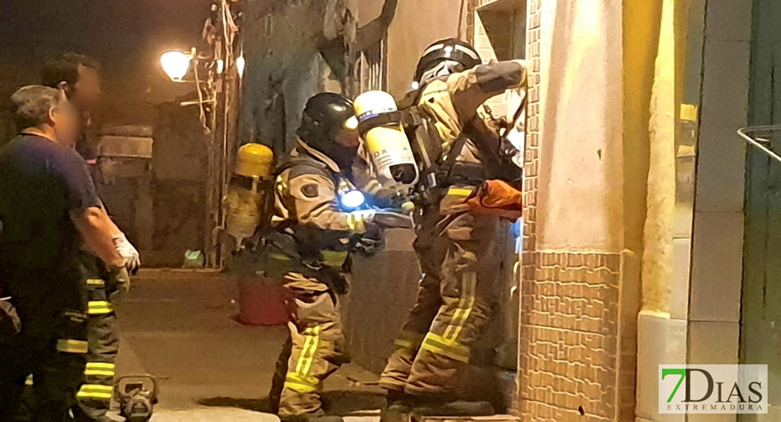 Incendio en una vivienda del Casco Antiguo