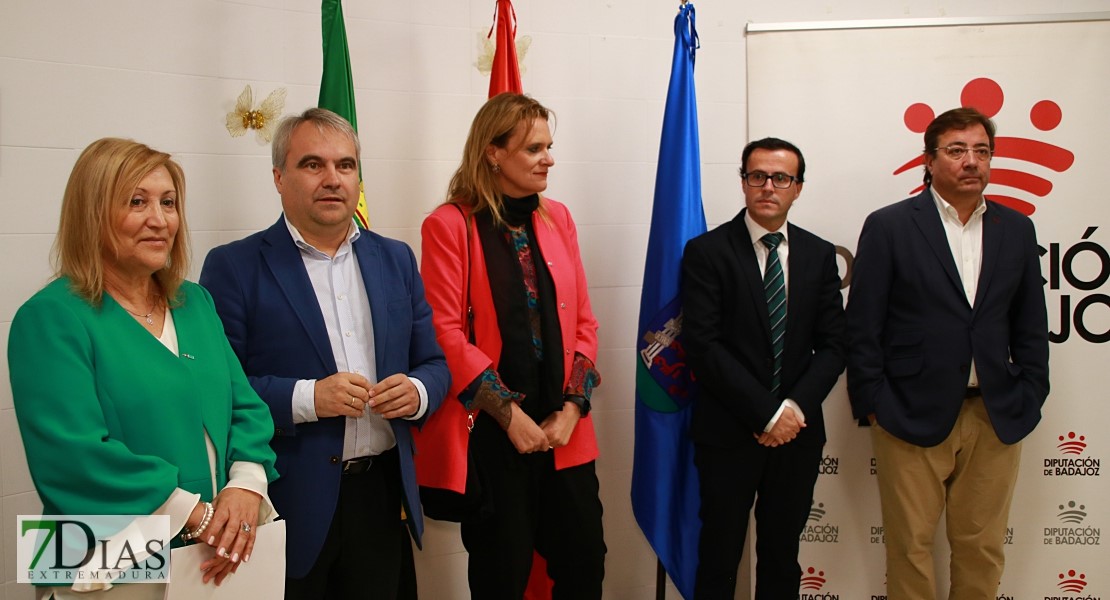 Inauguración de las nuevas instalaciones de la AOEX en Badajoz