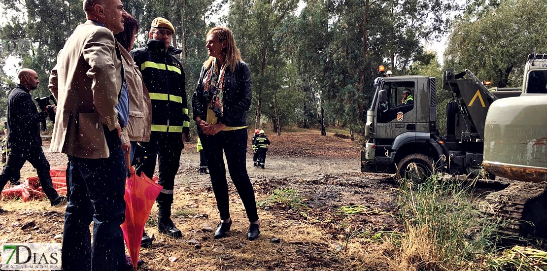 La UME ya está en Badajoz para luchar contra el camalote durante todo el invierno