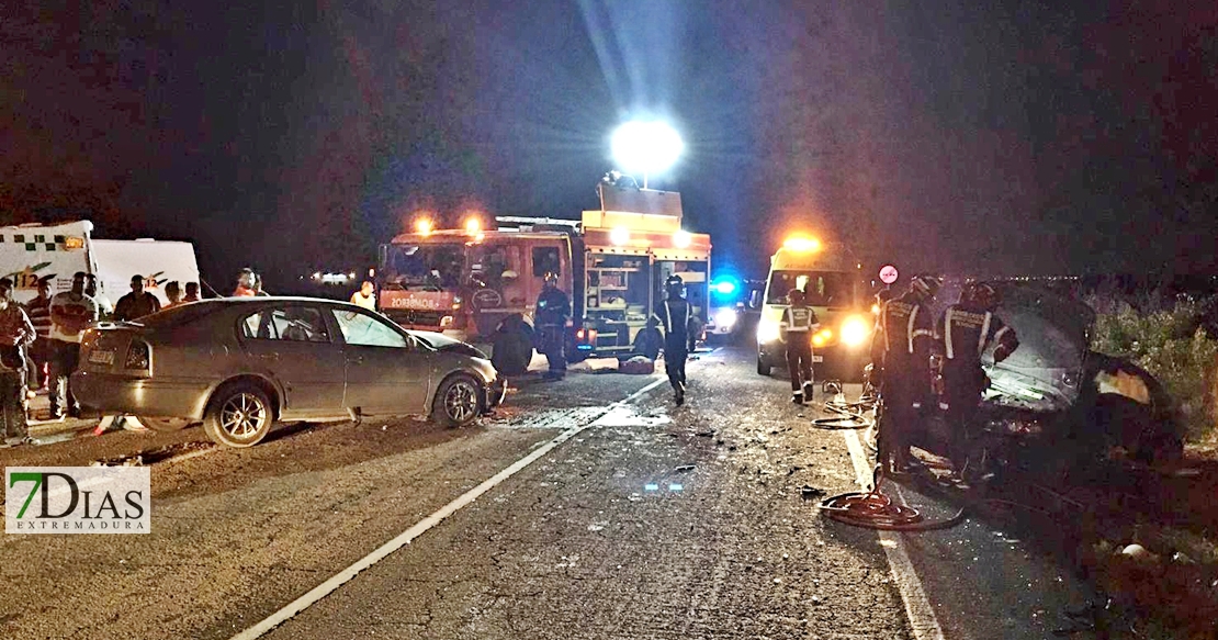 Imágenes del accidente en la carretera EX-105