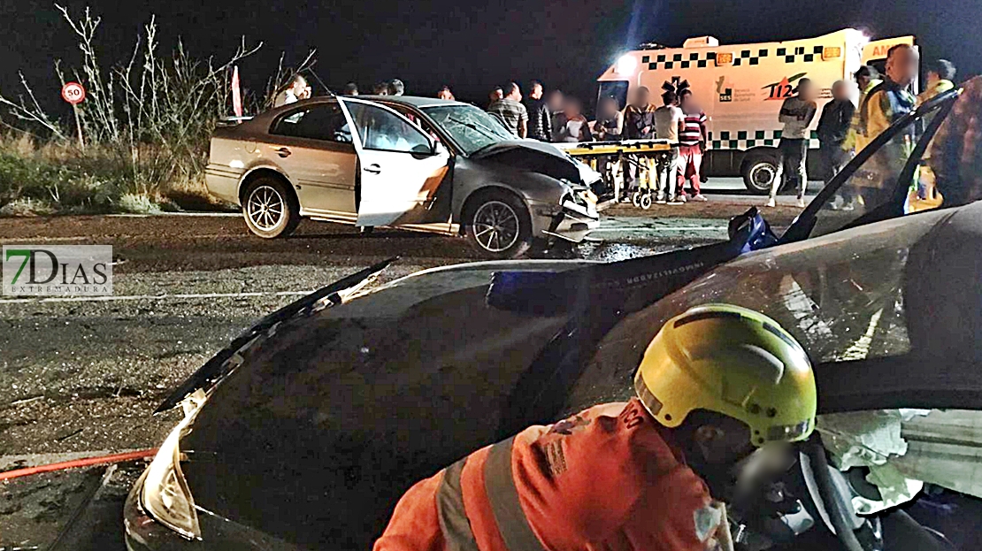 Imágenes del accidente en la carretera EX-105