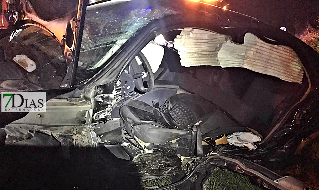 Imágenes del accidente en la carretera EX-105