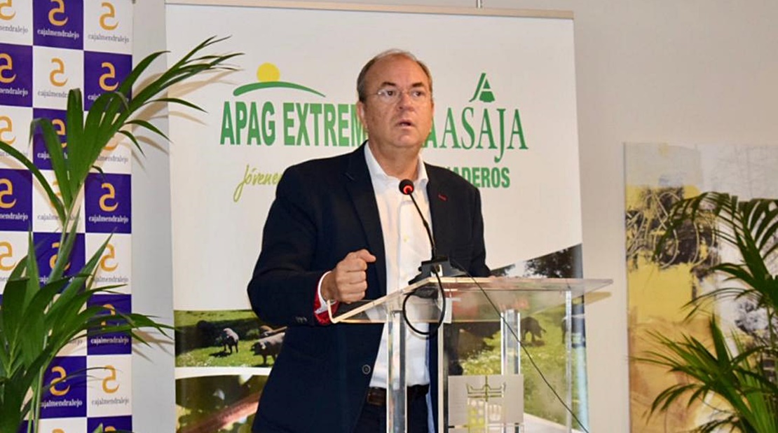 Monago critica la escasa inversión de la Junta para favorecer el relevo generacional