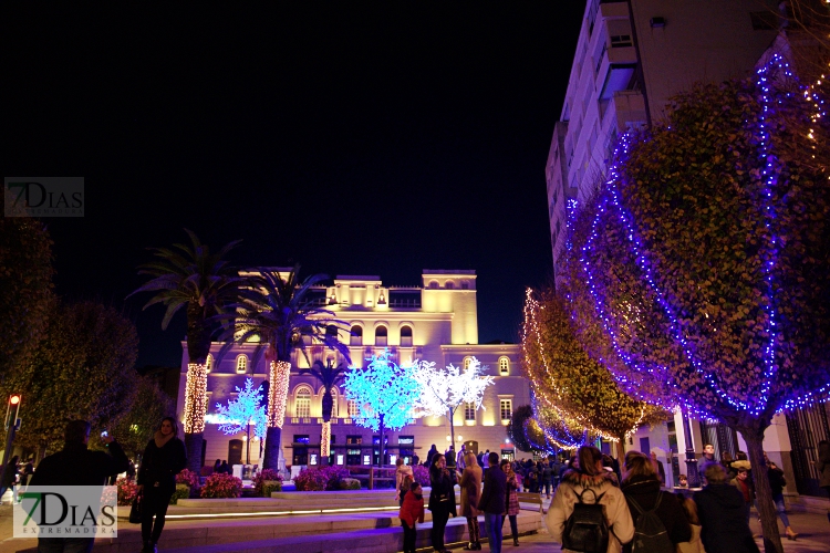 Gran ambiente en Badajoz para recibir a la Navidad