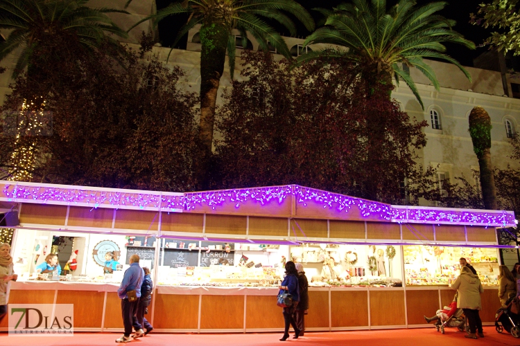 Gran ambiente en Badajoz para recibir a la Navidad