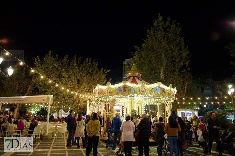 Gran ambiente en Badajoz para recibir a la Navidad