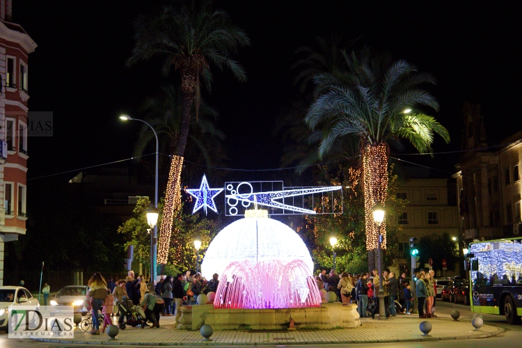 Gran ambiente en Badajoz para recibir a la Navidad