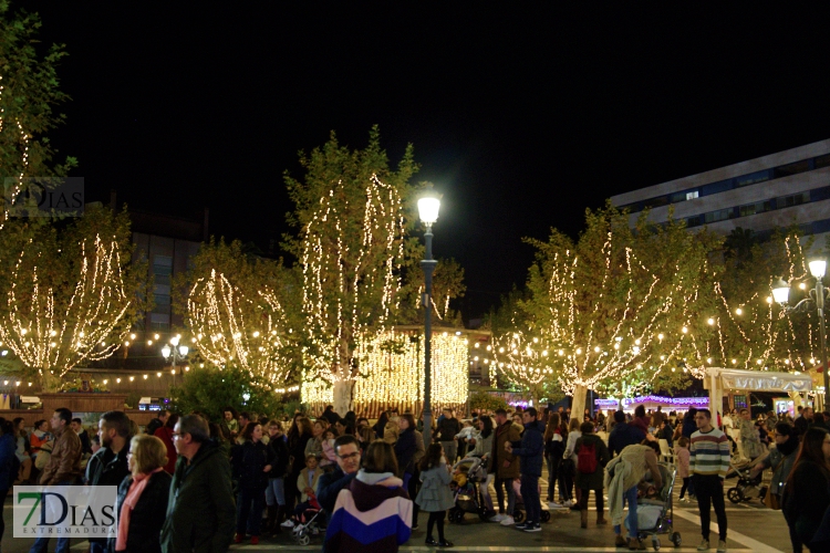 Gran ambiente en Badajoz para recibir a la Navidad