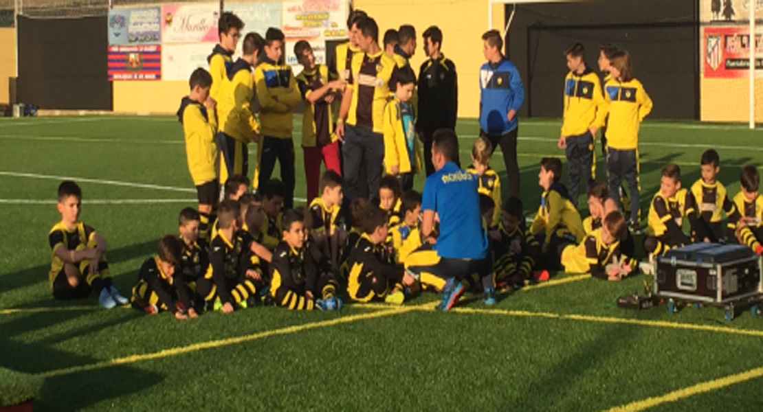 Fuenlabrada de los Montes estrena nuevo campo de fútbol con césped artificial