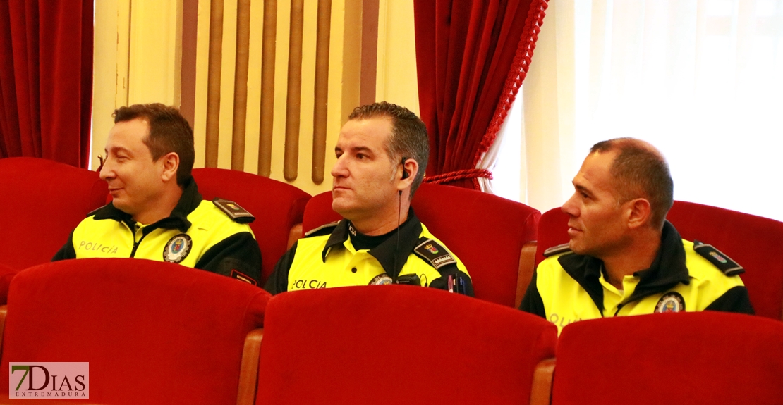 Juran el cargo cuatro nuevos oficiales de Policía Local en Badajoz