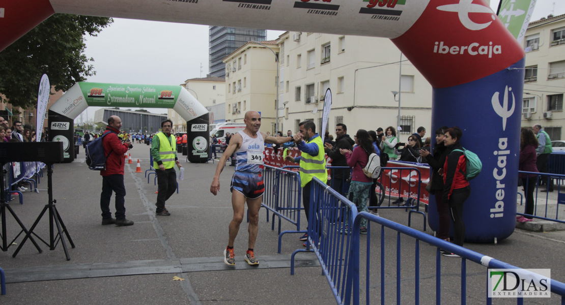 Imágenes de la Carrera Solidaria Badajoz Contra el Cáncer II