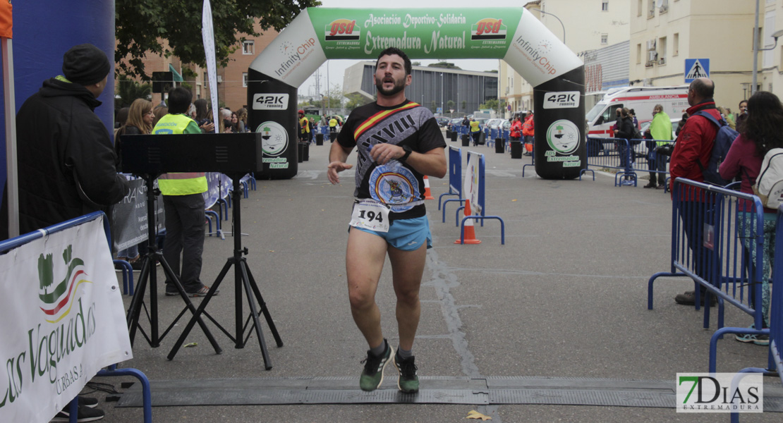 Imágenes de la Carrera Solidaria Badajoz Contra el Cáncer II