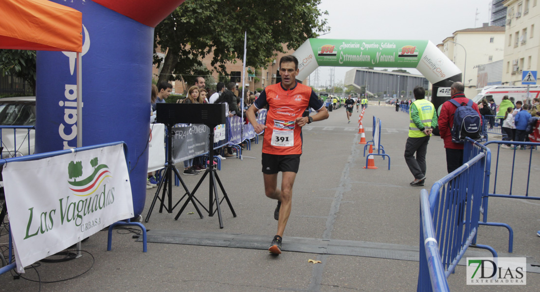 Imágenes de la Carrera Solidaria Badajoz Contra el Cáncer II