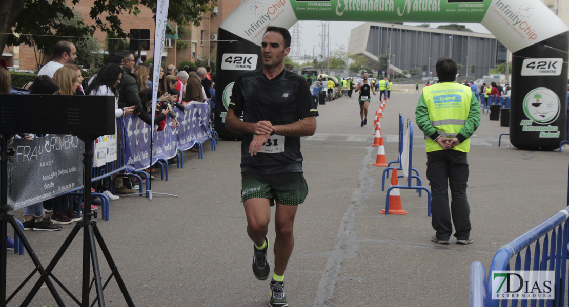 Imágenes de la Carrera Solidaria Badajoz Contra el Cáncer II