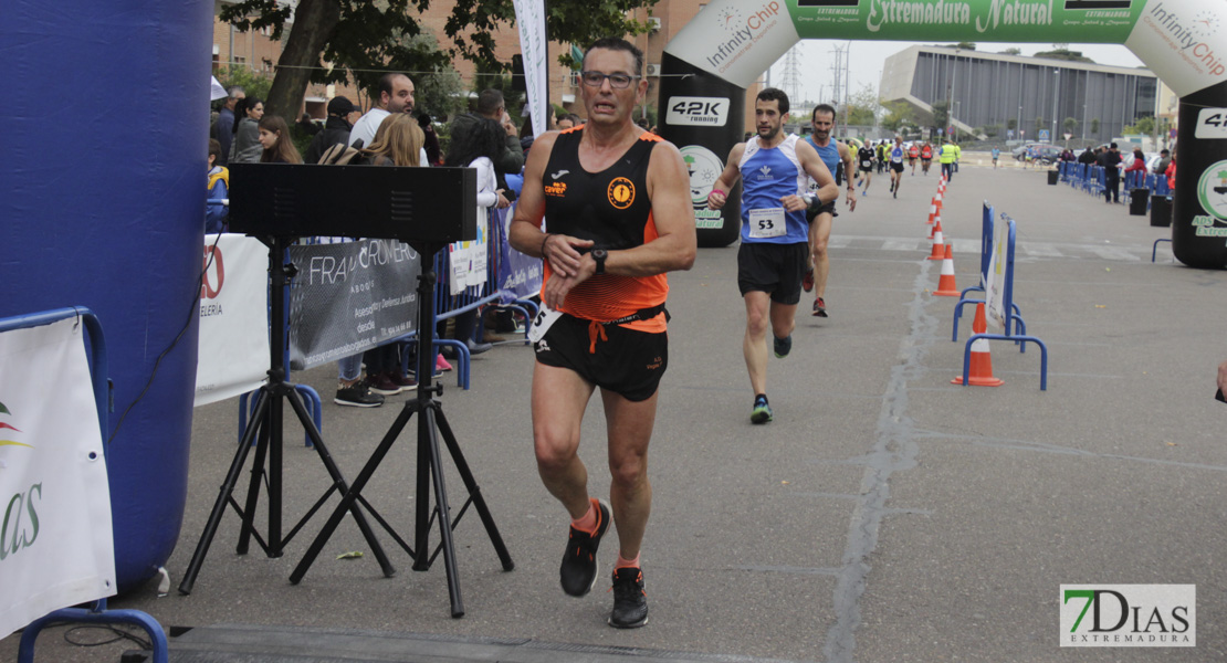 Imágenes de la Carrera Solidaria Badajoz Contra el Cáncer II