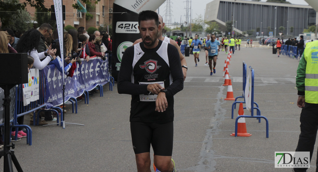 Imágenes de la Carrera Solidaria Badajoz Contra el Cáncer II