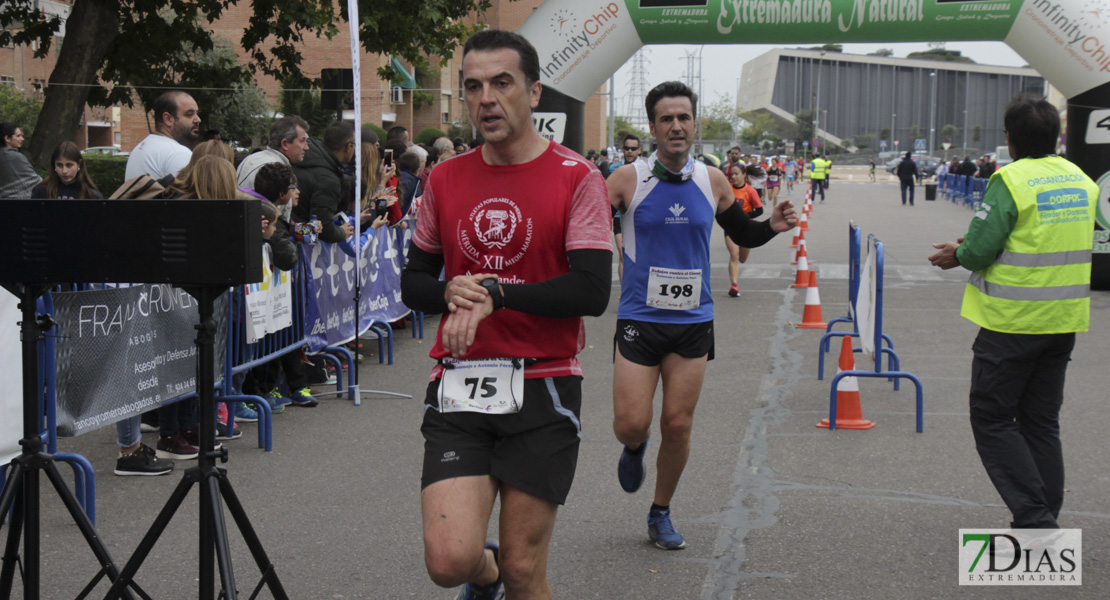 Imágenes de la Carrera Solidaria Badajoz Contra el Cáncer II