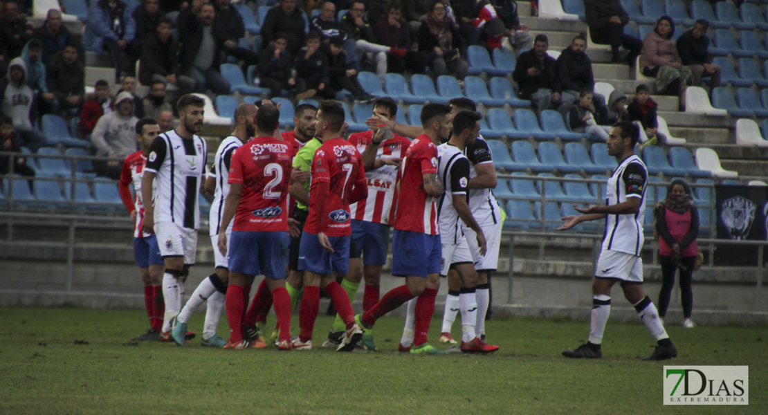 Imágenes del CD. Badajoz 2 - 1 CD. Don Benito