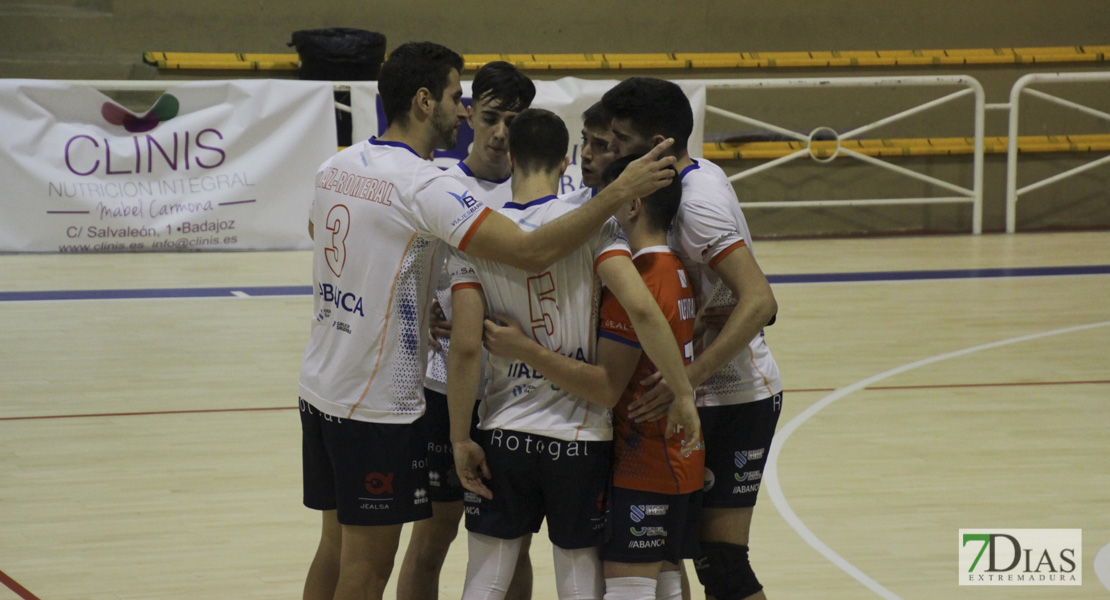 Imágenes del Pacense Voleibol - Boiro Voleibol