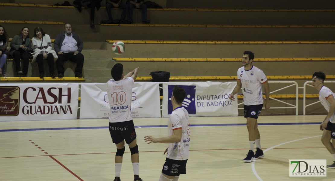 Imágenes del Pacense Voleibol - Boiro Voleibol