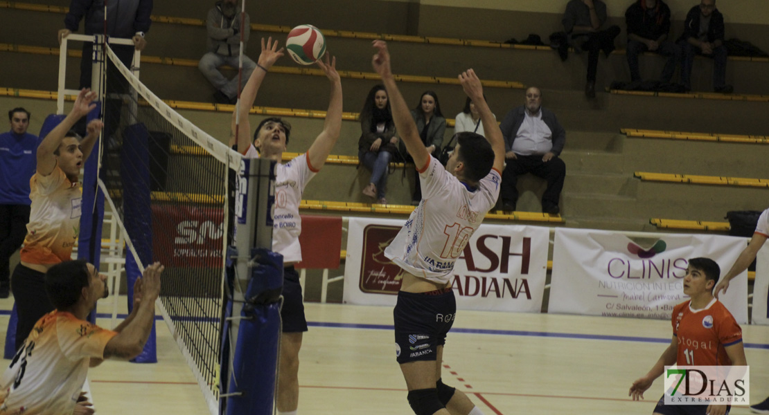 Imágenes del Pacense Voleibol - Boiro Voleibol