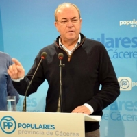 Monago critica la discriminación de la provincia de Cáceres por parte de Vara y Sánchez
