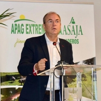 Monago critica la escasa inversión de la Junta para favorecer el relevo generacional